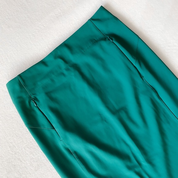 Lululemon Teal Skirt - Picture 8 of 11